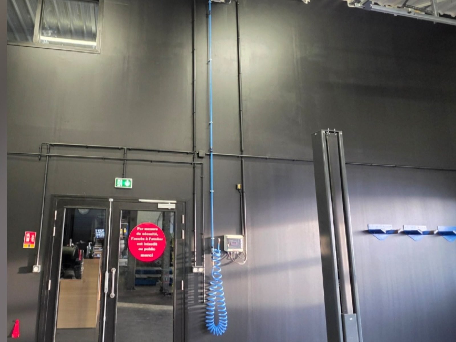 Mur d'atelier après travaux